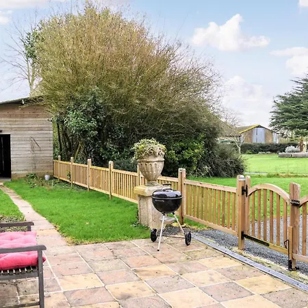 In With Kitchenette Auxais