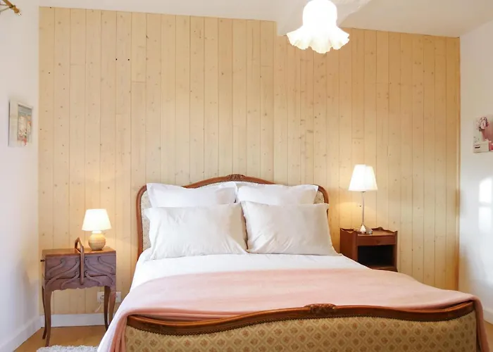 In With Kitchenette Auxais